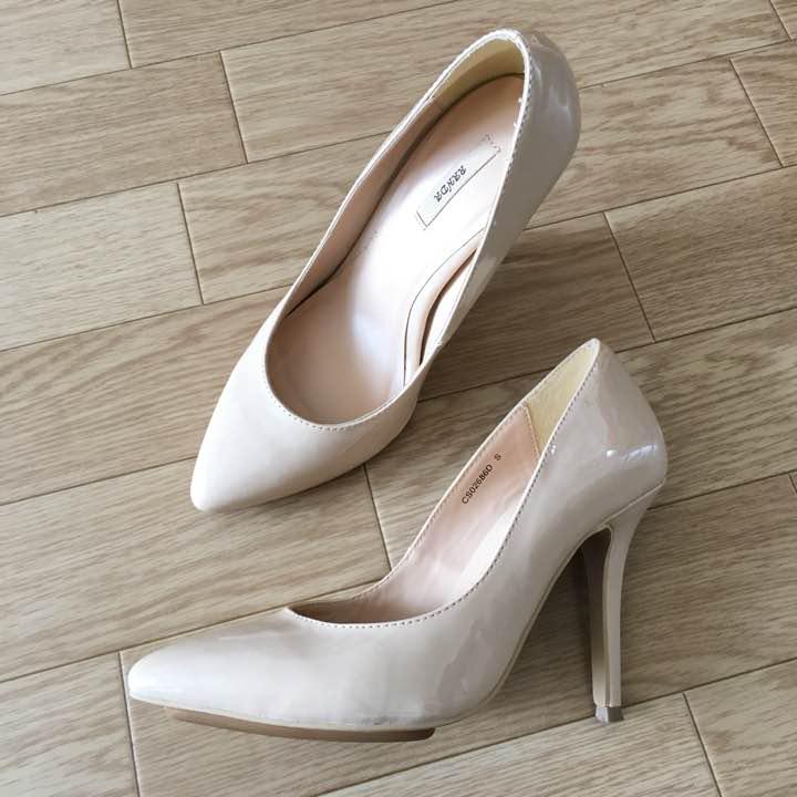 RANDA☆ポインテッドパンプス☆ベージュエナメル☆10cmヒール☆Sサイズ