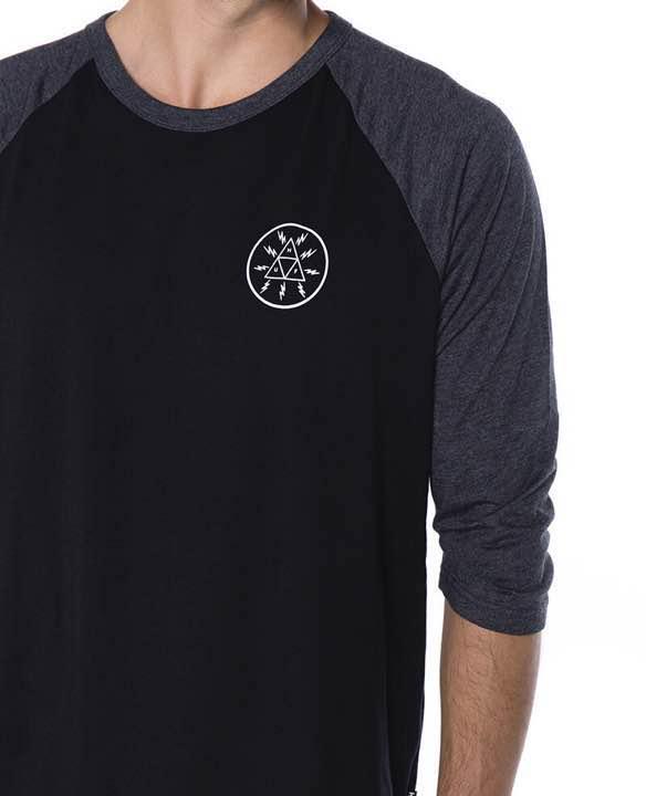 メルカリ huf triangle raglan black charcoal tシャツ カットソー