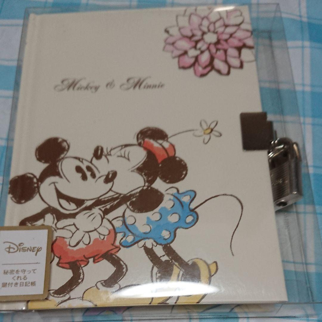 メルカリ - ディズニー 日記帳 【ノート/メモ帳】 (¥1,300) 中古や未使用