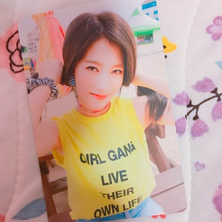 rena photocard 2