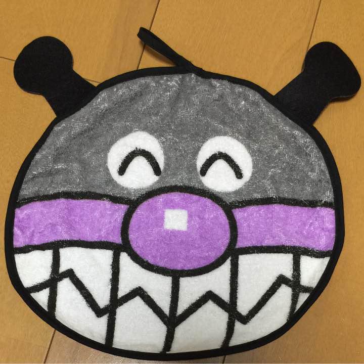 バイキンマンハンカチ