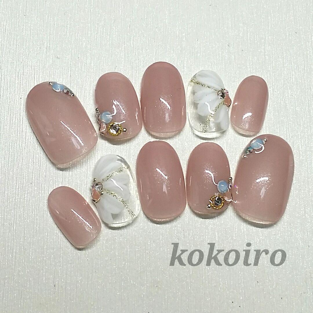 結婚式に!上品フラワー大人ネイル♪キラキラピンクベージュ