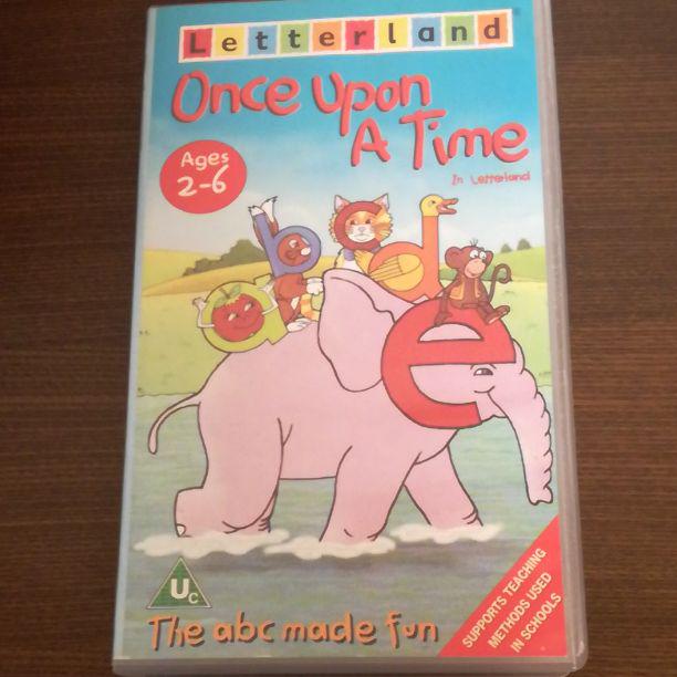 メルカリ letterland vhsビデオ フォニックス 知育教材 英語教材
