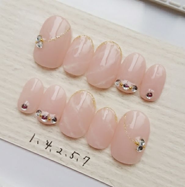 ヌードピンクベリーショートオーバル⭐ネイルチップ