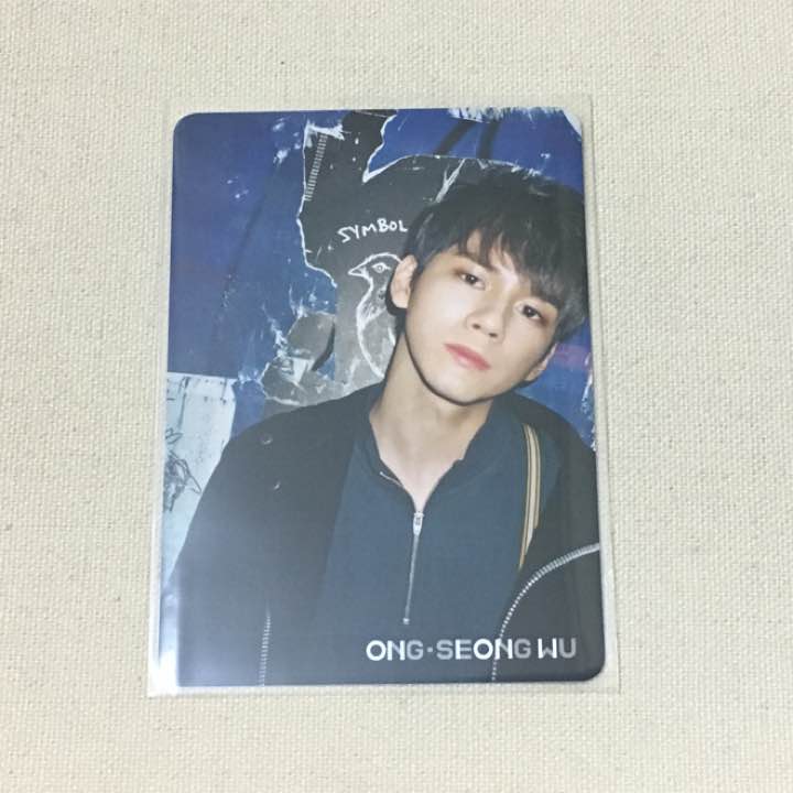 Seongwu Wanna ver. JPN photocard
