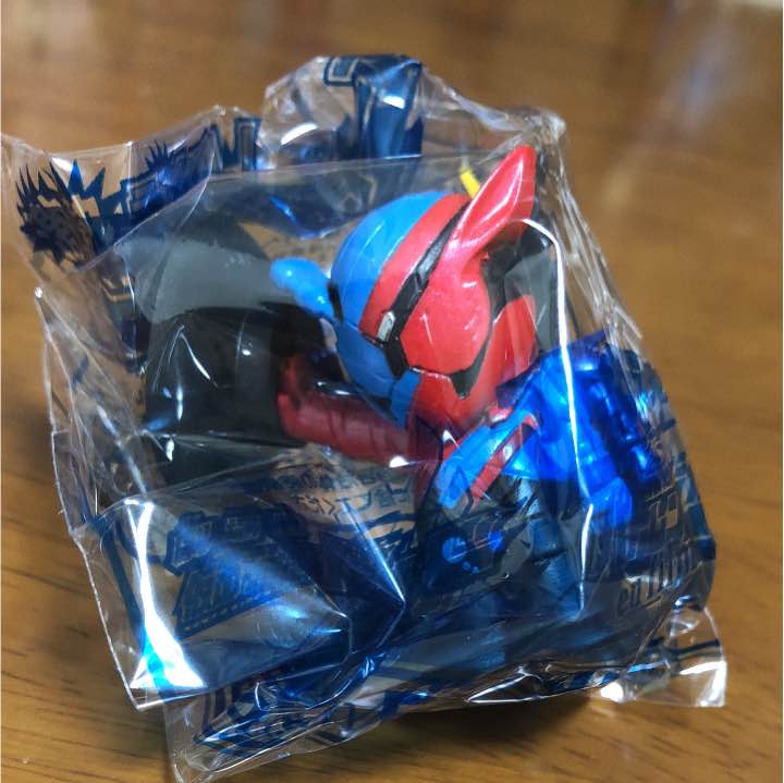 映画 仮面ライダービルド 前売り特典 スマホスタンド