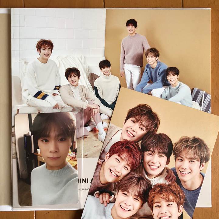 With album + Moonbin photocard