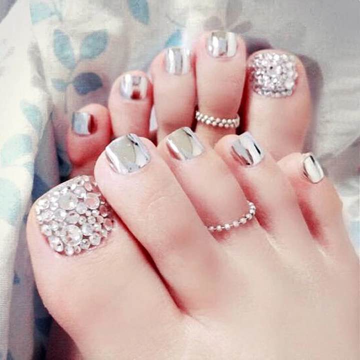 ネイルチップ つけ爪 足 フット かわいい ビジュー グルー ネイルシール