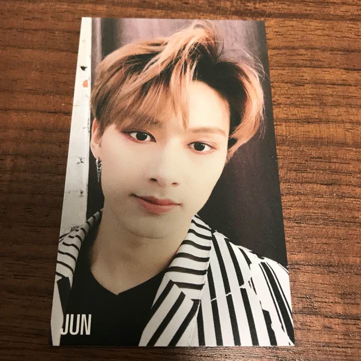 WE MAKE YOU Jun Venue Photocard