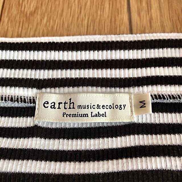 メルカリ earth music ecology premium label tシャツ カットソー