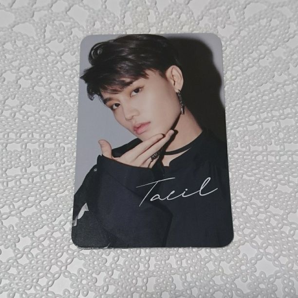 Taeil trading card