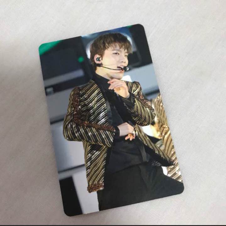 Dino photocard