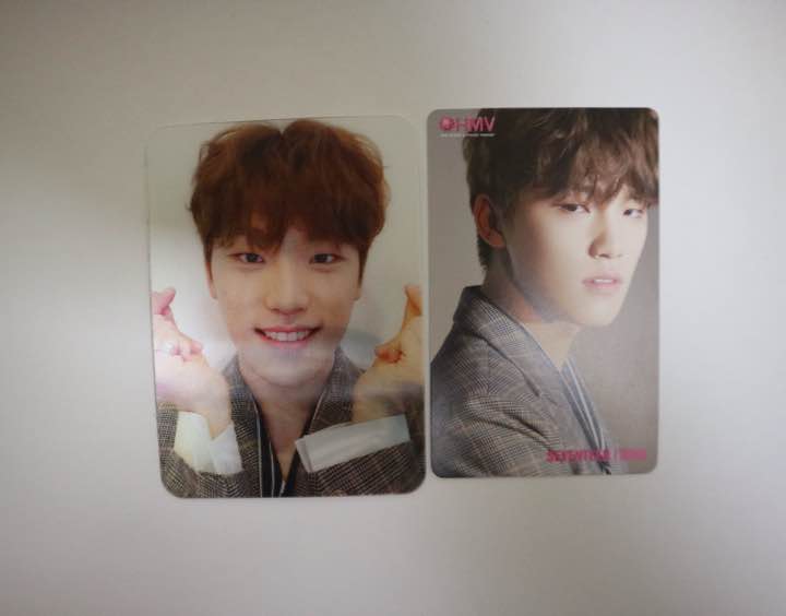 Dino Lenticular & HMV card