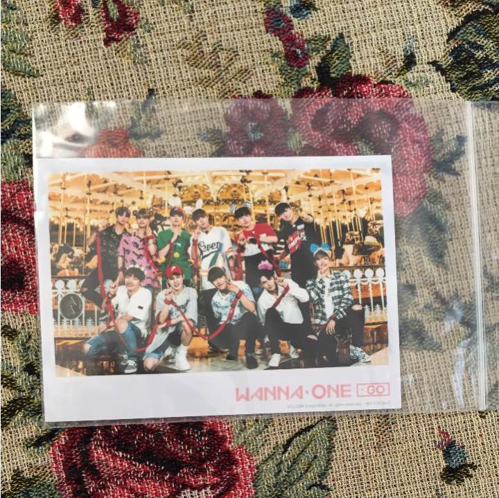 Wanna One Go Group Photocard