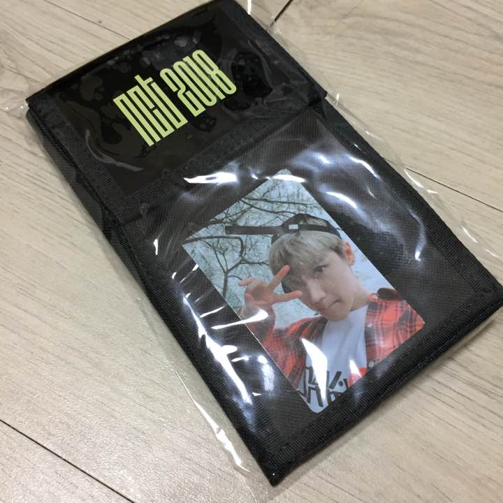 Fan Party Ten Ticket Holder