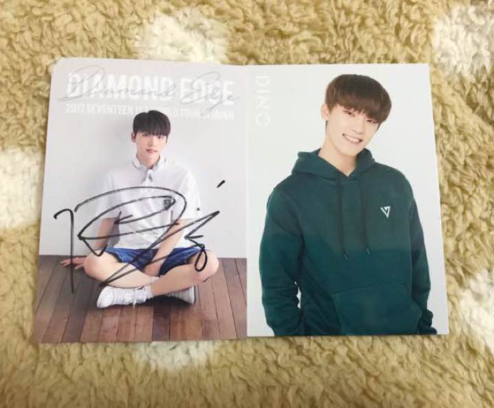 Dino signed trading card set