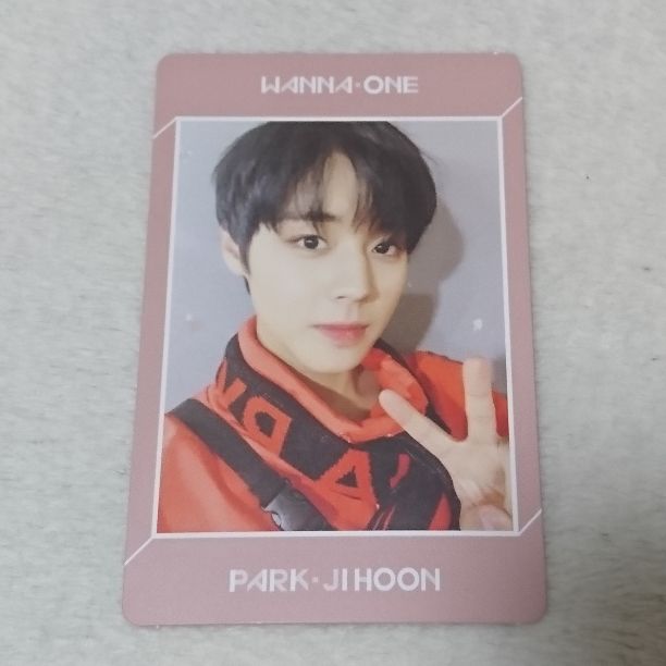Wanna One Jihoon pc set