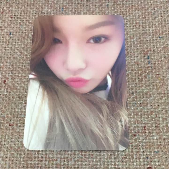 Chungha Photocard