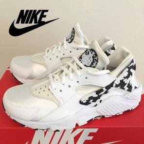 新品 ナイキ エア ハラチ ラン ホワイト 箱無し 25cm M-79