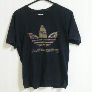 アディダス Tシャツ